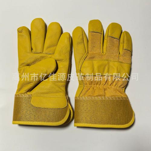 为什么老司机都选它？短款半皮头层牛皮全内里防护保暖手套深度解析